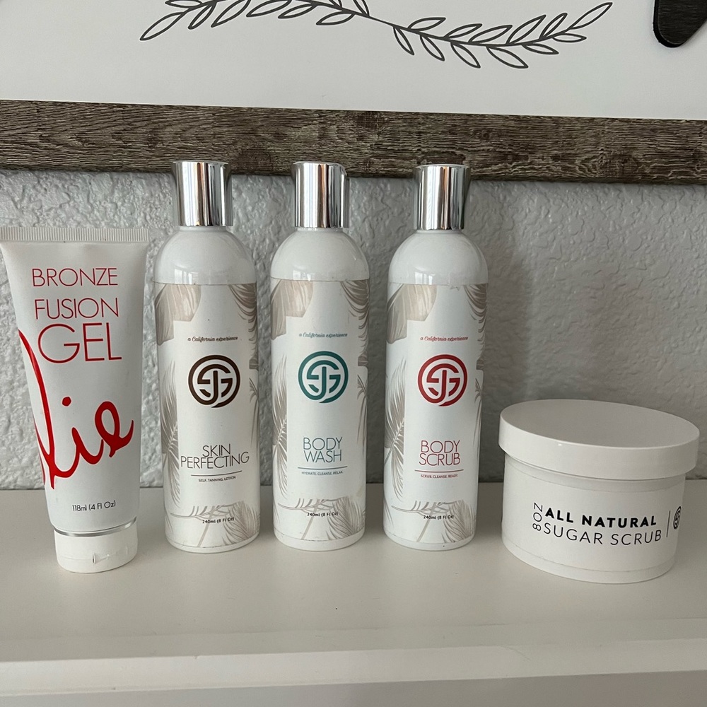 Sjolie Body Set